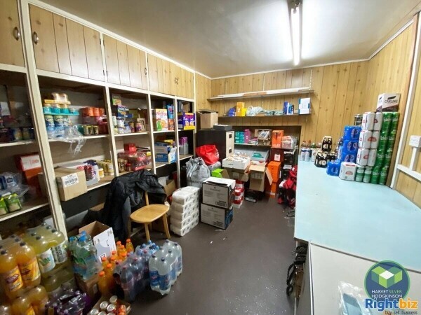 NEWSAGENTS: RADCLIFFE: Photo 7