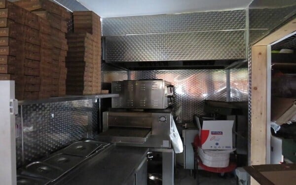 Most Popular Chicken & Pizza Takeaway Business Photo 7