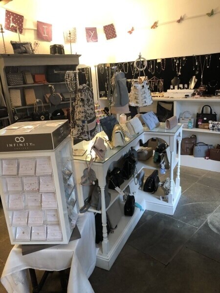 Ladies accessories Shop for sale in Dronfield Photo 8