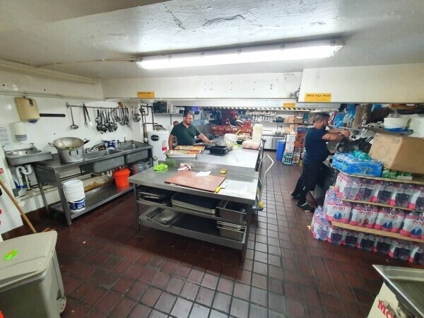 30-YEAR ESTABLISHED OUTSIDE CATERING COMPANY & CAFÉ Photo 7