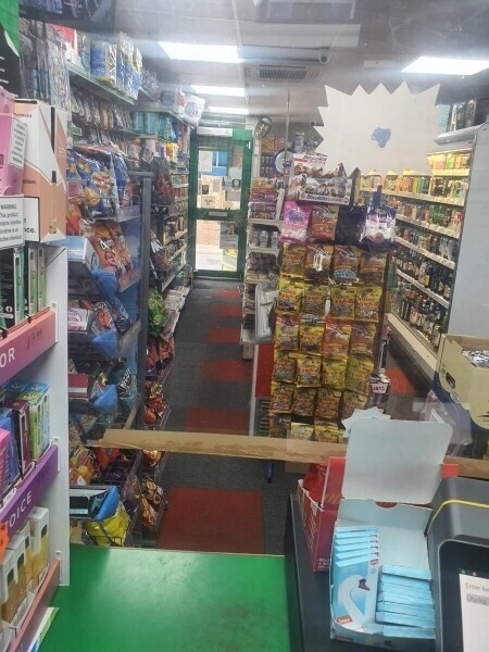 Chesham, Buckinghamshire Free Hold Shop Offers Invited for quick sale- £299,000 Free Hold Photo 7
