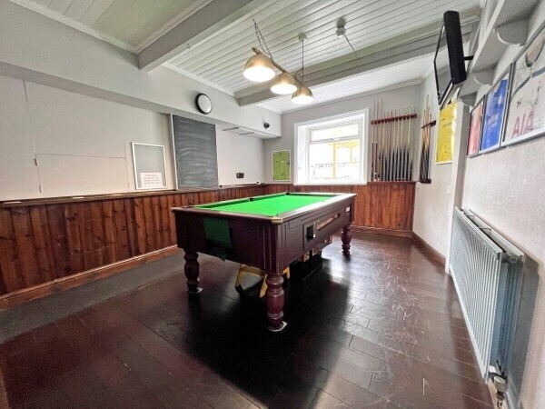 WEST YORKSHIRE - PUB IN POPULAR MARKET TOWN Photo 7