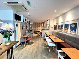 A Superb Licenced Cafe and Deli in a sought after coastal village. (ref 1505) Photo 7