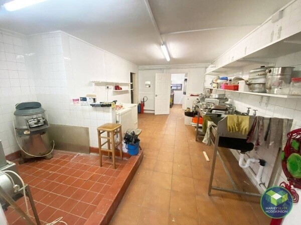 HOT FOOD TAKEAWAY: FAILSWORTH Photo 7