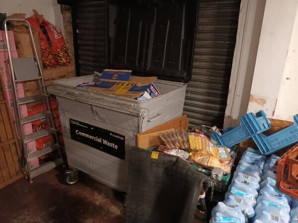 Convenience Store / Off-License For Sale in Finsbury Park Photo 6