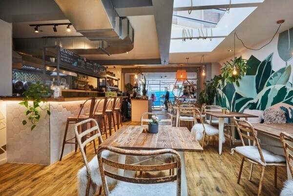 Award-Winning Healthy Café for Sale in Congleton Photo 7