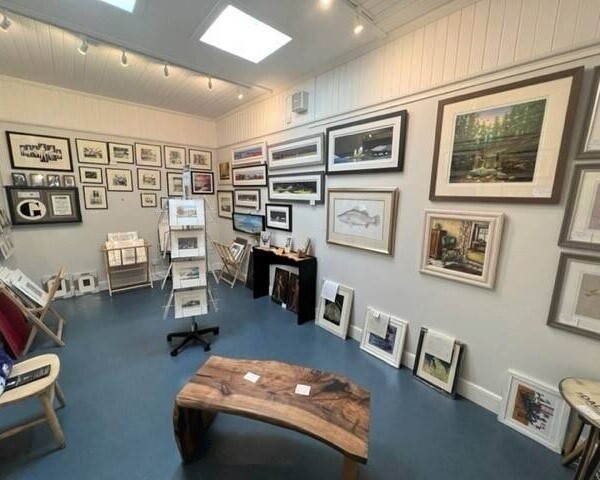 Popular and Very Well Presented Art Gallery and Gift Shop in Melrose, Scottish borders. (ref 1515) Photo 7