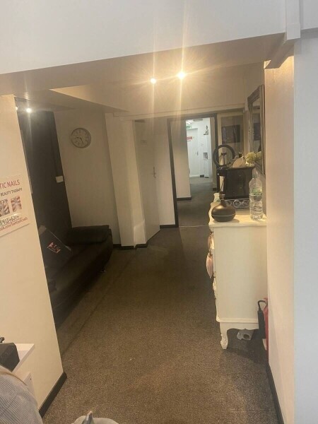 Long Established, Profitable Salon for Sale - Staff Managed Photo 7