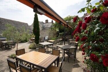 PUBLIC HOUSE & RESTAURANT Photo 7