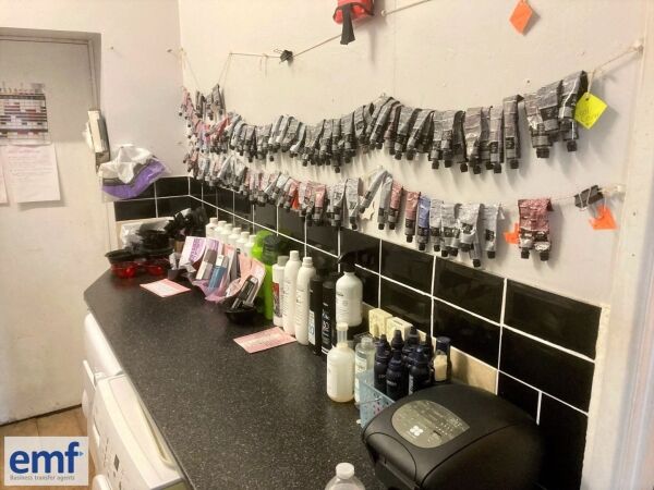 HAIR SALON Photo 7