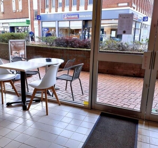 Leasehold Coffee Shop & Takeaway Located In Bedworth Photo 7