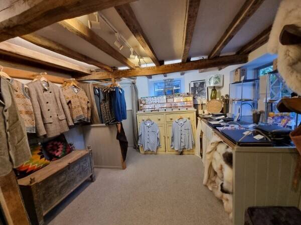 Elegant Freehold Hay on Wye Georgian Townhouse and Retail Business For Sale Photo 7