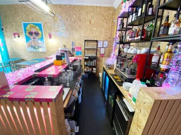 BAR / CAFE : ECCLES : Photo 5