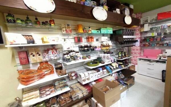 Well-established, Successful, Award Winning Gourmet Grocery Store Photo 7