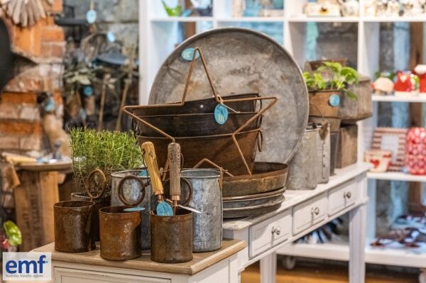 GIFT SHOP & ART GALLERY Photo 7