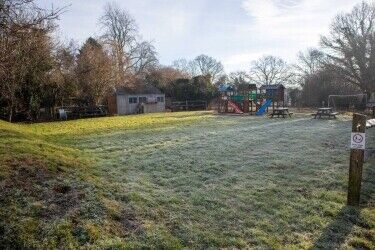 EAST SUSSEX - ROADSIDE PUB WITH AMPLE OUTSIDE TRADE SPACE FOR SALE Photo 7