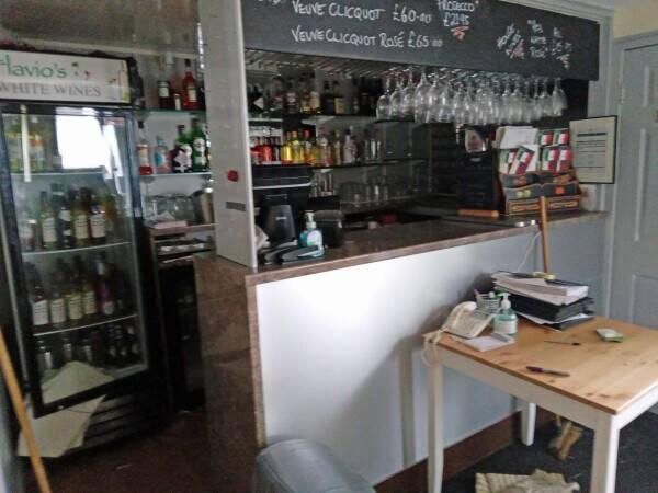 MERSERYSIDE – AUTHENTIC ITALIAN RESTAURANT IN PROMINENT ROADSIDE POSITION Photo 7