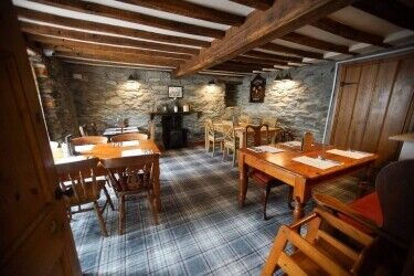 FREEHOUSE VILLAGE INN WITH SUPERB PUB, RESTAURANT AND GUEST FACILITIES Photo 6