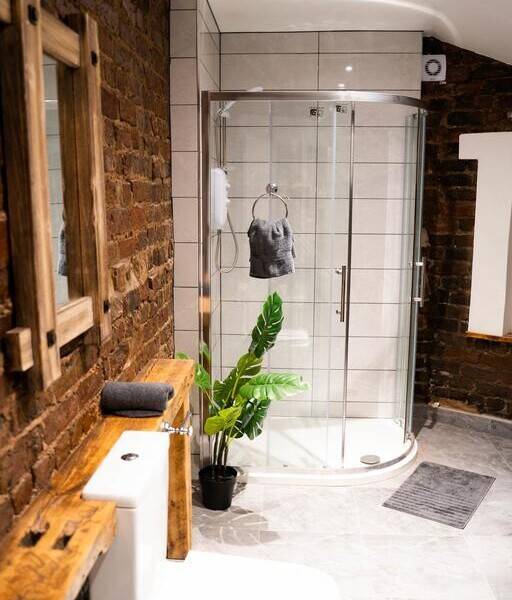 MERSEYSIDE—MATCH DAY PUB & BOUTIQUE HOTEL NEXT TO LIVERPOOL FOOTBALL STADIUM Photo 7
