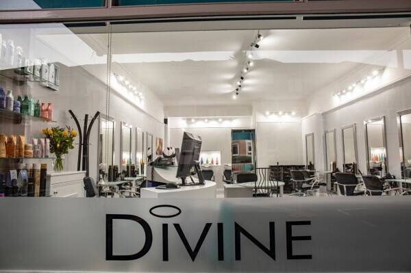 Beautifully presented hair salon located within prime trading location Photo 7