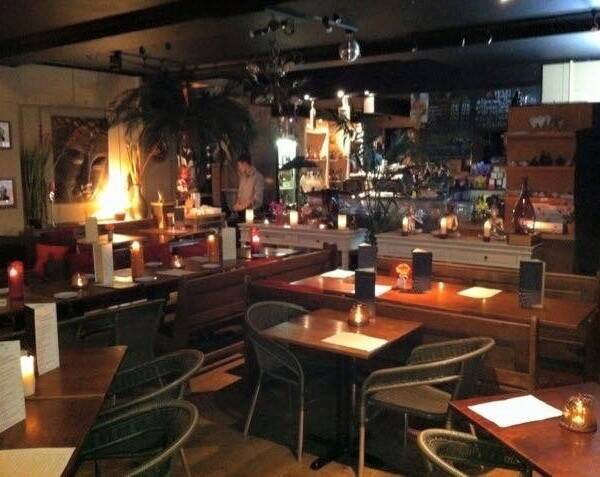 Busy Coffee Shop & Restaurant for Sale in Haslemere Surrey Photo 7