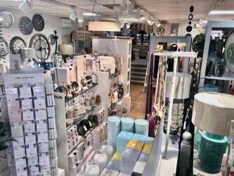 Leasehold Home Furniture & Gift Store Located In St Ives Photo 7