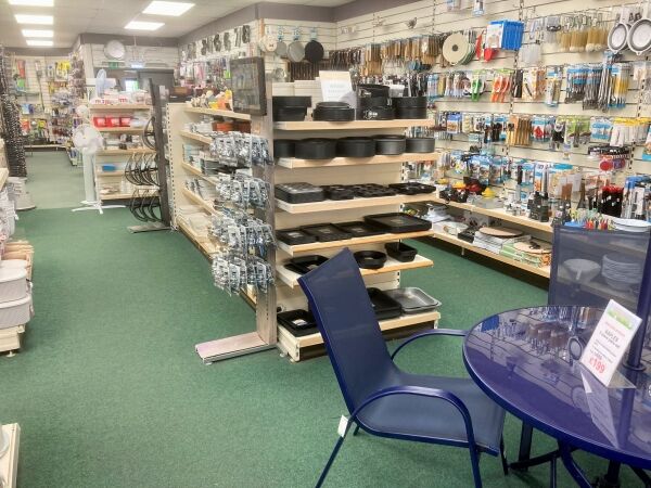 HOME & GARDEN STORE Photo 6