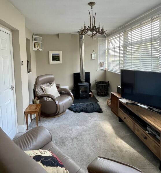 Established Cat Hotel and owners residence Photo 7