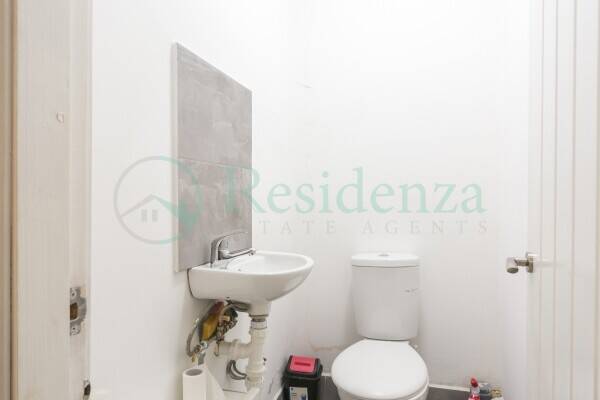 stunning refurbished Aesthetic Clinic business in Putney, SW15 currently trading as Mi Vida Aesthetic Clinic Photo 7