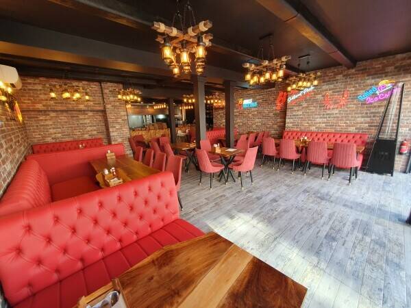 REFURBISHED RESTAURANT WITH FULL A3 & ALCOHOL LICENCE UNTIL 0400 Photo 7