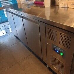 Restaurant/takeaway/coffee shop/bar A1/A3/A5 for sale in Cricklewood, London Photo 7