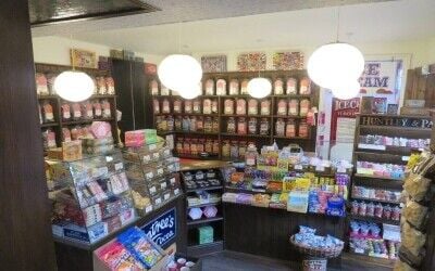 Very Well-known Traditional Sweet Shop in the heart of Haworth Photo 7