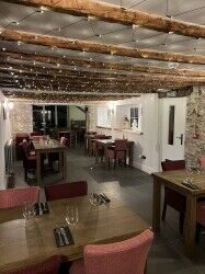 Impressive & Well Regarded Detached 6 Bedroom Country Village Inn Set In 2 Acres Photo 7