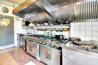 INDIAN RESTAURANT/TAKEAWAY Photo 7