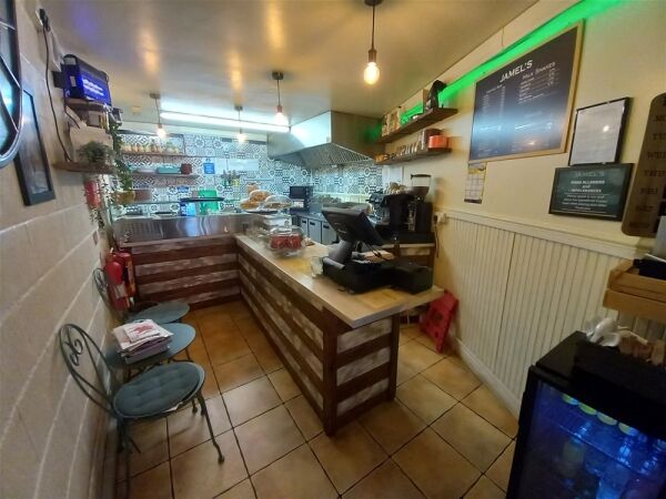 Cafe & Sandwich Bars For Sale in Oakham Photo 7