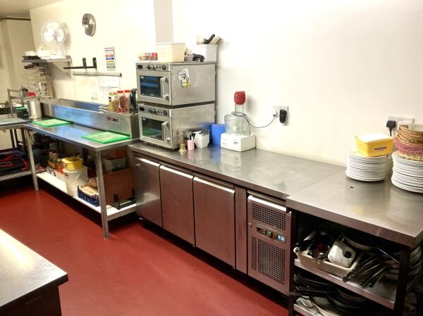 PIZZA RESTAURANT, TAKEAWAY & DELIVERY Photo 7