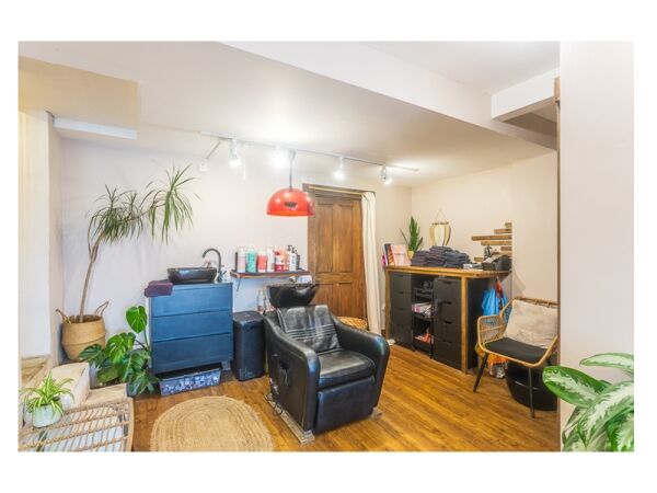 Beach front Hair & Beauty Salon and Holiday Letting Business For Sale Photo 7