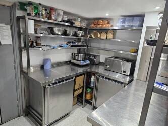 Burger & Wings Takeaway Restaurant for Sale in Watford Photo 7