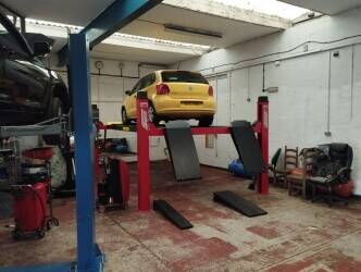 MOT Centre & Vehicle Repairs For Sale in Northampton Photo 8