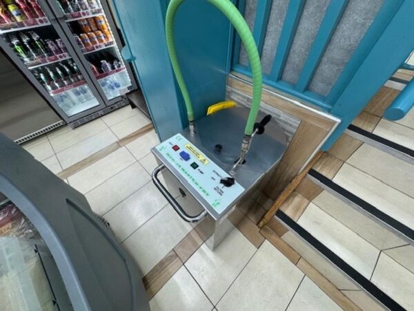 Leasehold Fish & Chip Takeaway Located In Earl Shilton Photo 7