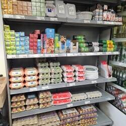Off-licence supermarket grocery Photo 7