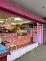 Dessert shop fully ready Dessert shop fully ready