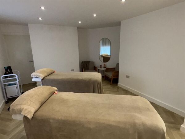 Beauty, Therapy & Tanning For Sale in Brighouse Photo 7