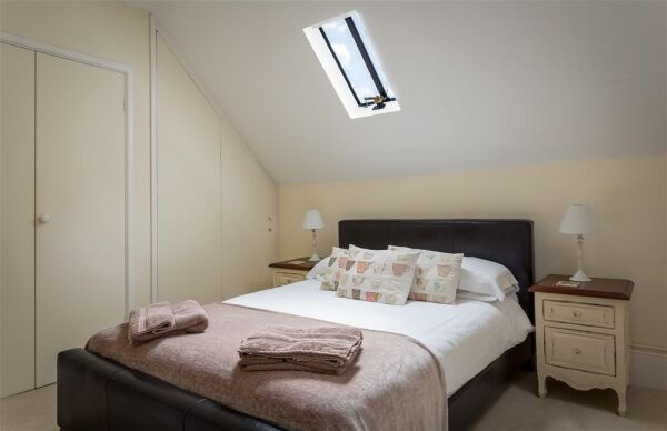 Boutique Cotswolds Tearooms and Bed & Breakfast For Sale For Sale in Chipping Campden Photo 7
