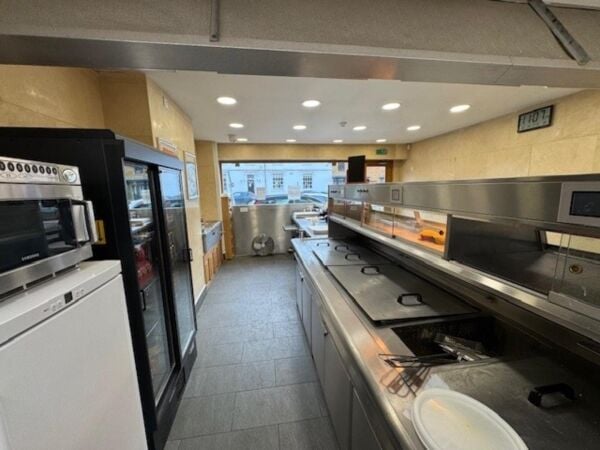 Leasehold Fish & Chip Takeaway Located In Bloxham Photo 7