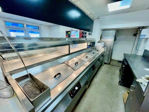 Leasehold Fish & Chip Takeaway & Restaurant Located In Perranporth, Cornwall Photo 7