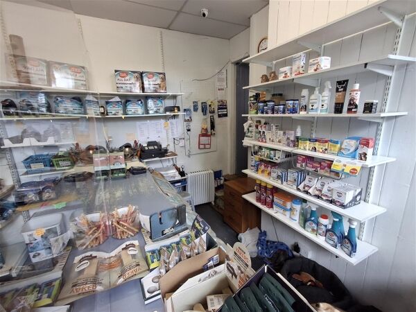 Retail For Sale in Todmorden Photo 7