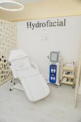 Beauty Salon, Oxford Road, Middlesbrough Beauty Salon, Oxford Road, Middlesbrough