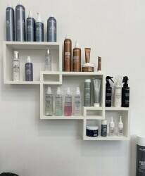 Spacious Hairdressing & Beauty Salon for sale Photo 4