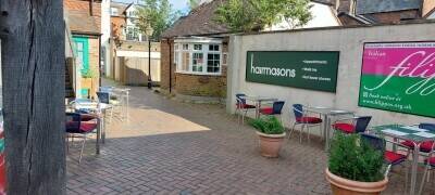 EXCEPTIONAL FAMILY RUN ITALIAN RESTAURANT  88 COVERS, HORSHAM, MID SUSSEX –  VERSATILE OPPORTUNITY